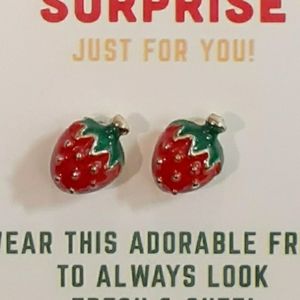 Vintage Tiny Strawberry Earrings